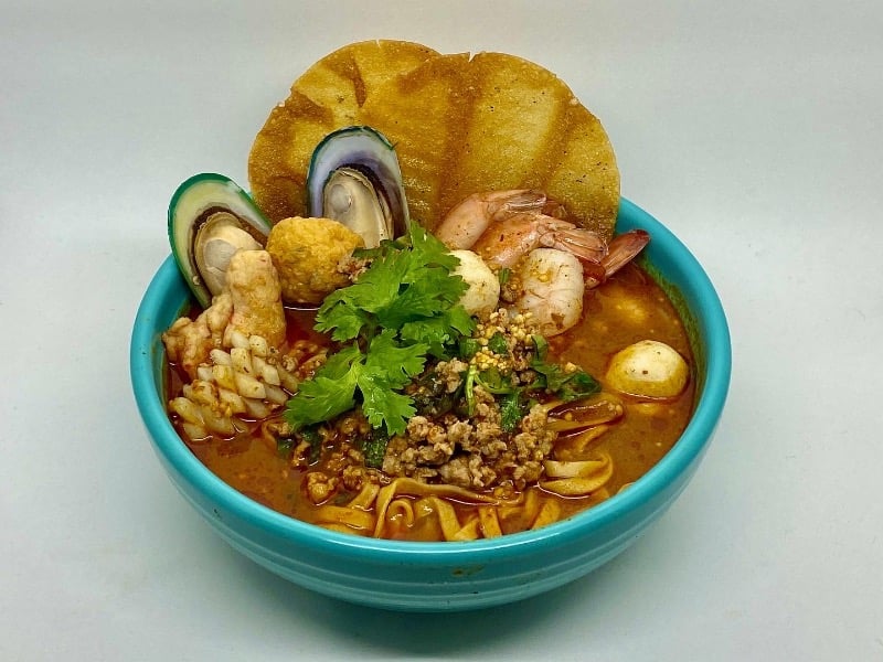 NS3. Tom Yum Seafood Noodle Soup