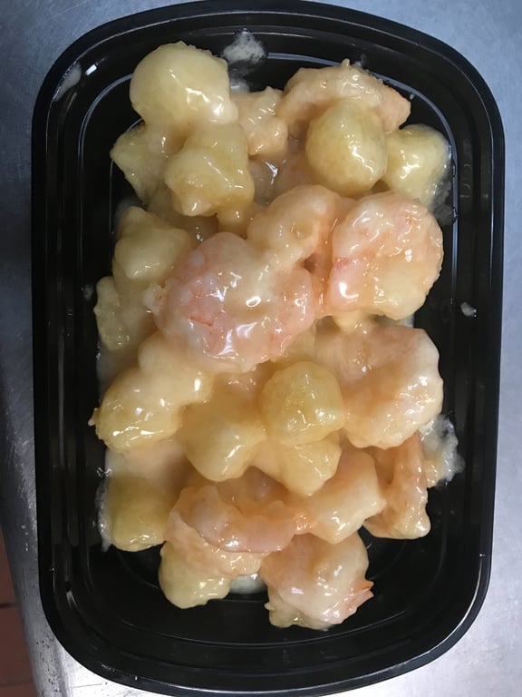 CS6. Pineapple Shrimp 凤梨鲜虾