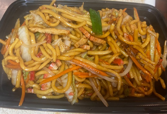 29. Roast Pork Lo Mein<br>叉烧捞面