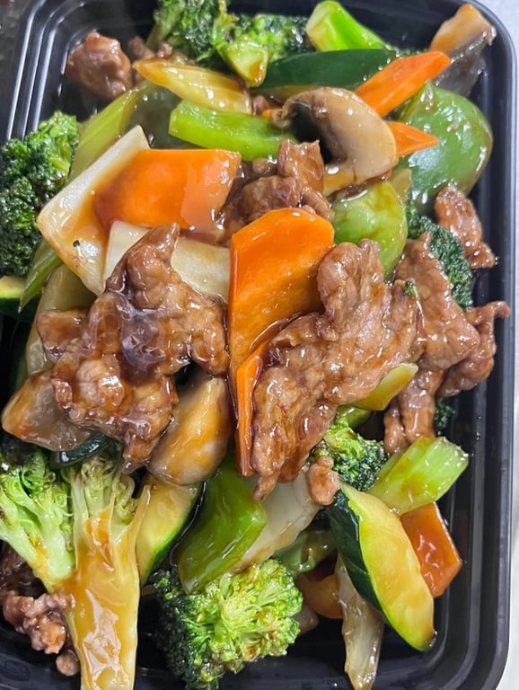 C21. Beef w. Mixed Vegs