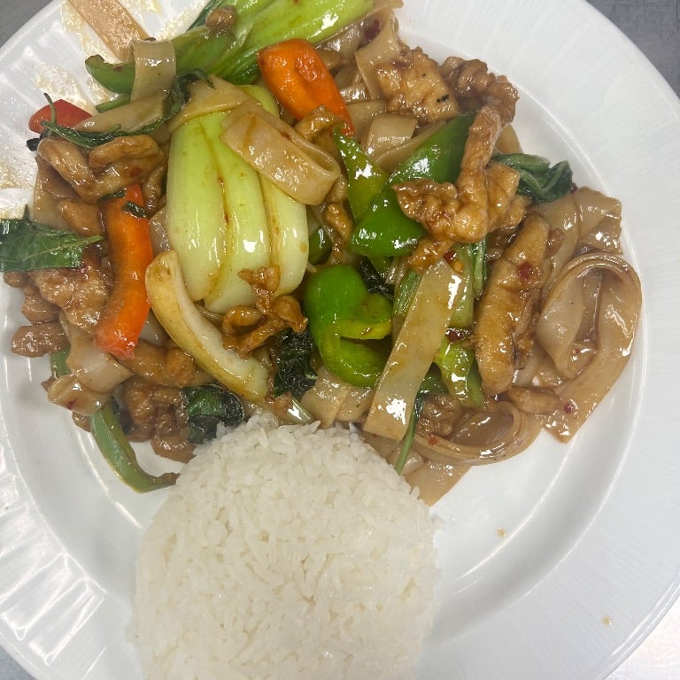 Pad Kee Mao Lunch