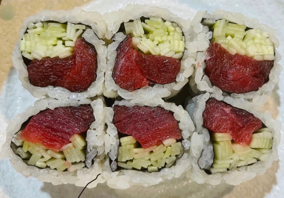 Tuna Cucumber Roll
