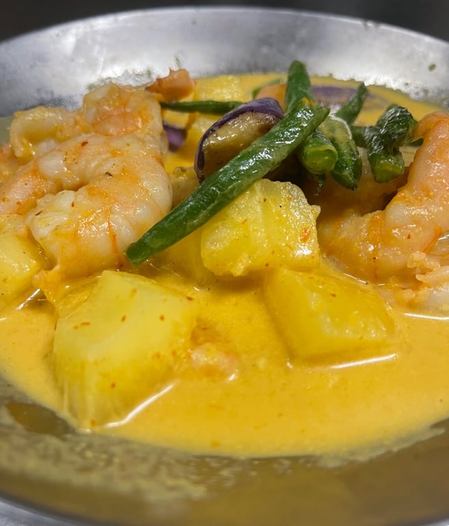 Pineapple Shrimp in Red Curry Sauce