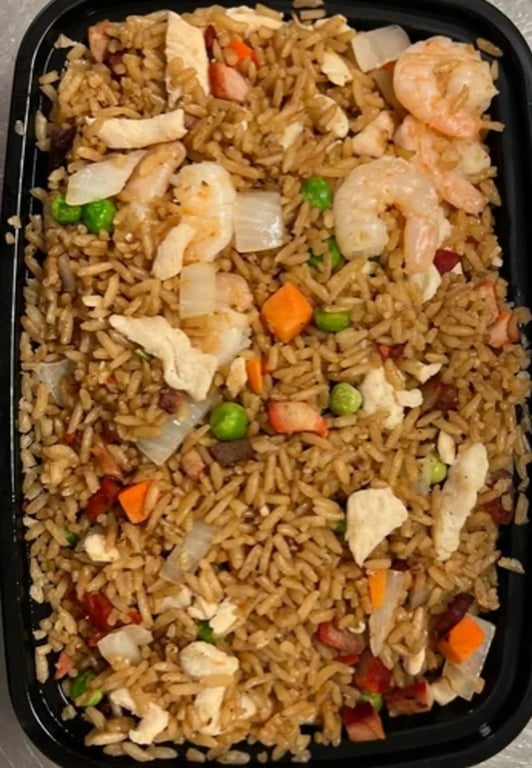 R7. Combination Fried Rice 大杂烩炒饭