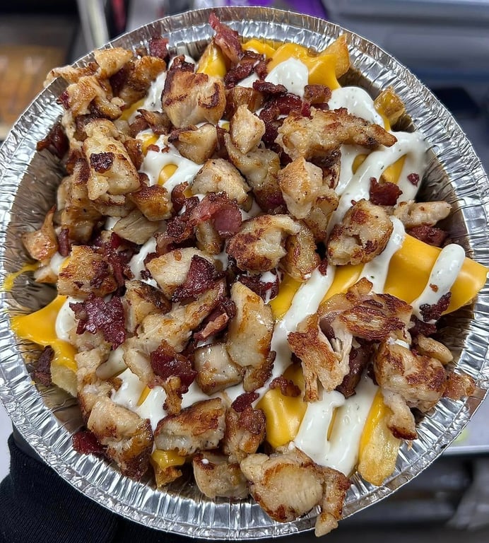 CHICKEN BACON RANCH FRIES