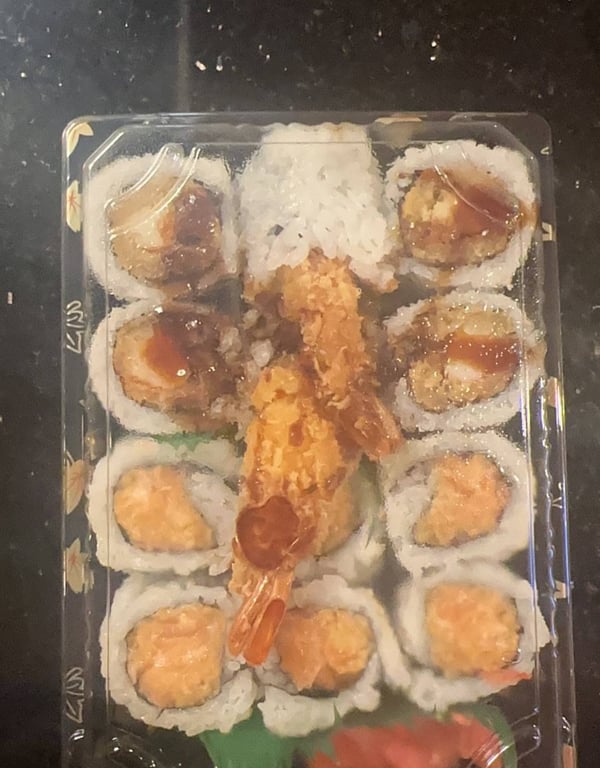 J40. Shrimp Tempura Roll