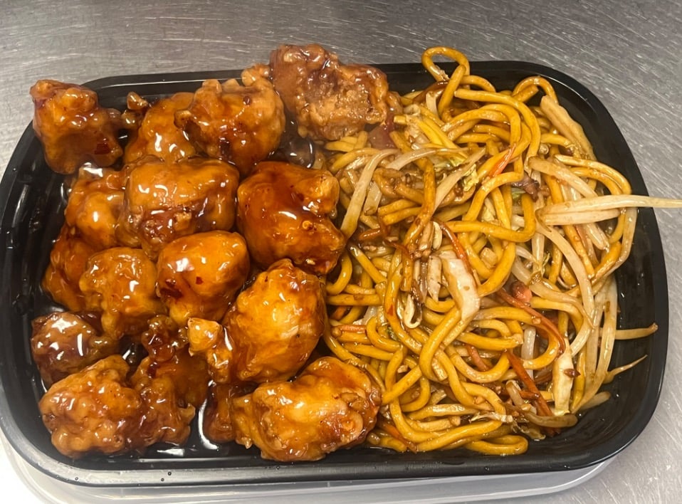 B. General Tso's Chicken, Crab Rangoon, Pork Lo Mein & Can Soda