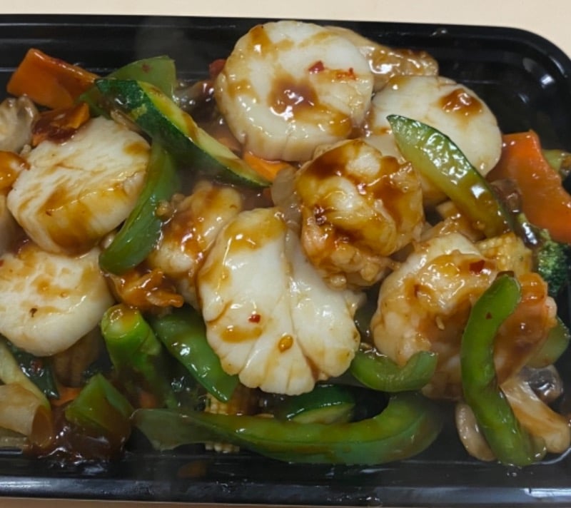 鱼香干贝虾 Shrimp & Scallop w. Garlic Sauce Image