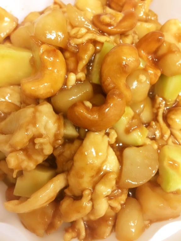 Chicken with Cashew Nuts