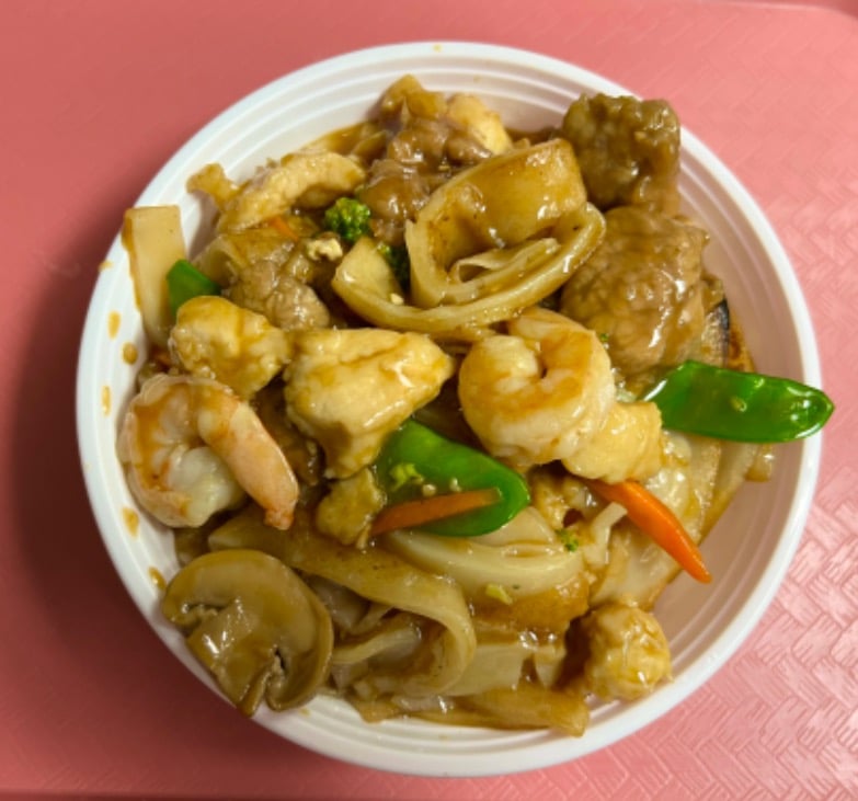 157. House Special Chow Fun