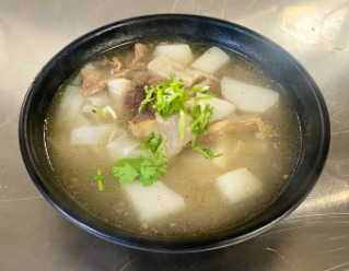 N5. 清汤牛腩汤河粉 Clear Broth Beef Brisket Rice Noodle