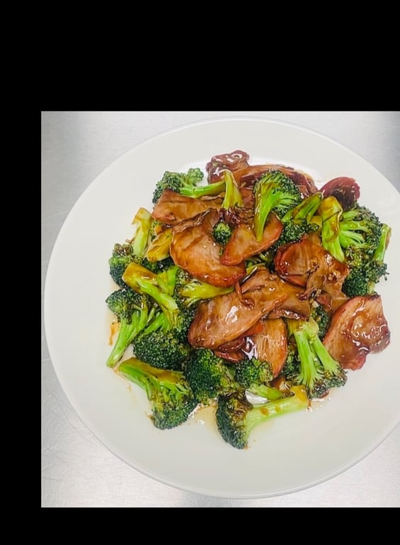 Roast Pork with Broccoli 芥兰叉烧