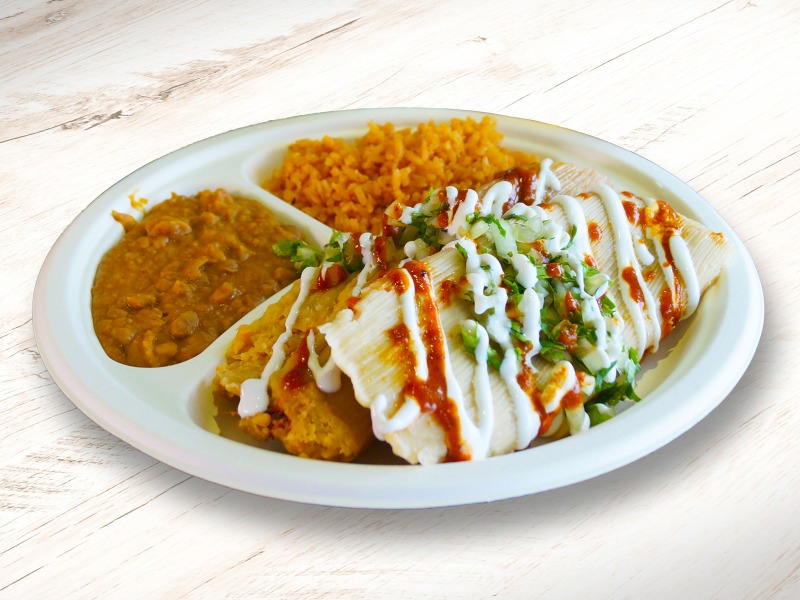 Dos Tamales Chismosa