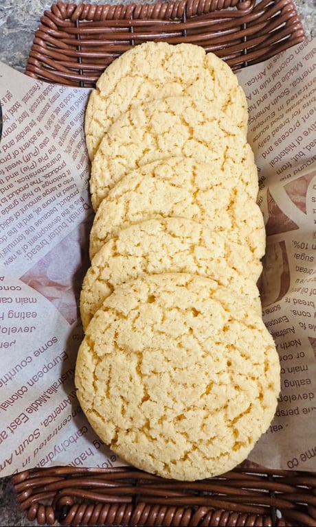 Almond cookies