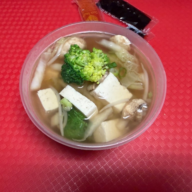5. Vegetable Bean Curd Soup 素菜豆腐汤