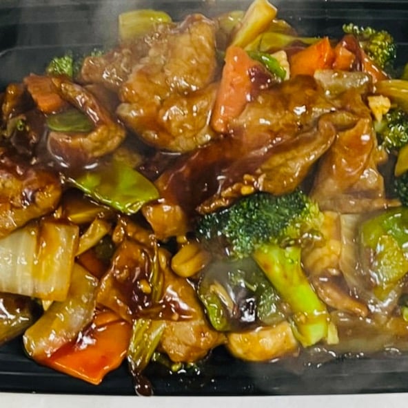 69. Beef w. Garlic Sauce