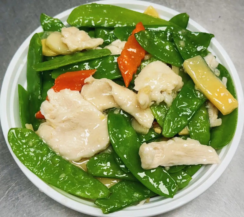 82. Chicken w. Snow Pea Pods