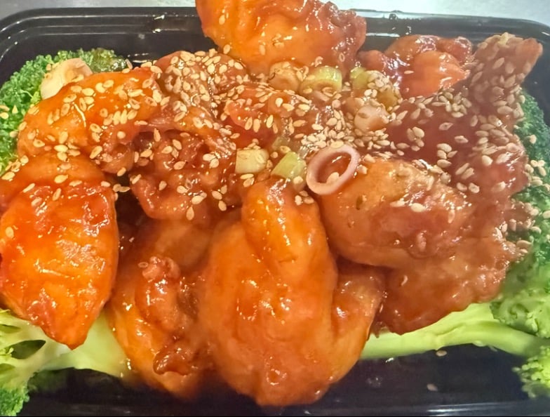 C10. 芝麻虾<br>Sesame Shrimp