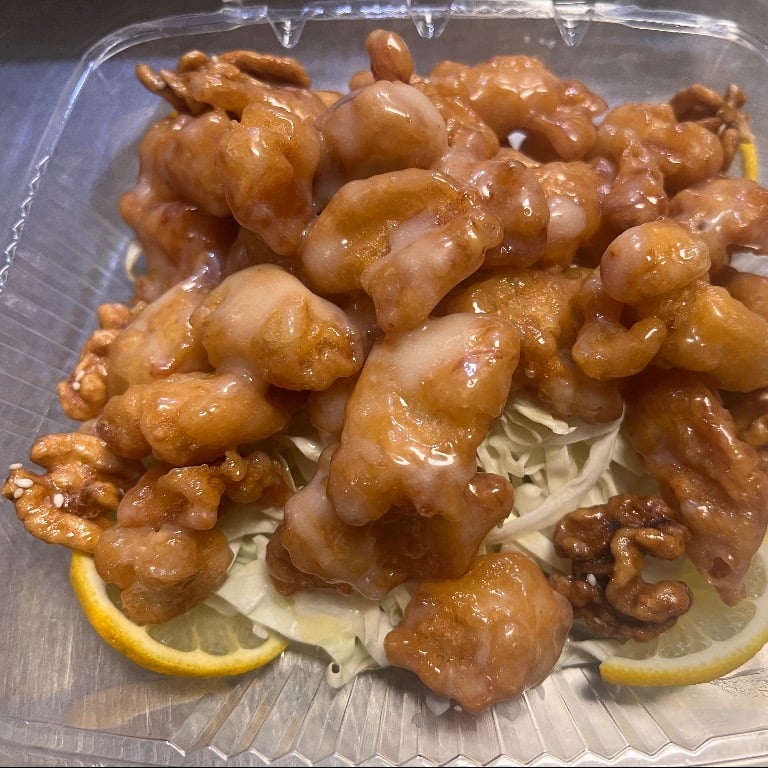 C15. 合桃雞 Walnut Chicken