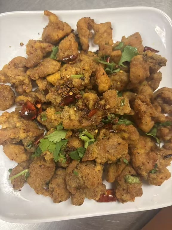 G4. Hot & Crispy Chicken Bites