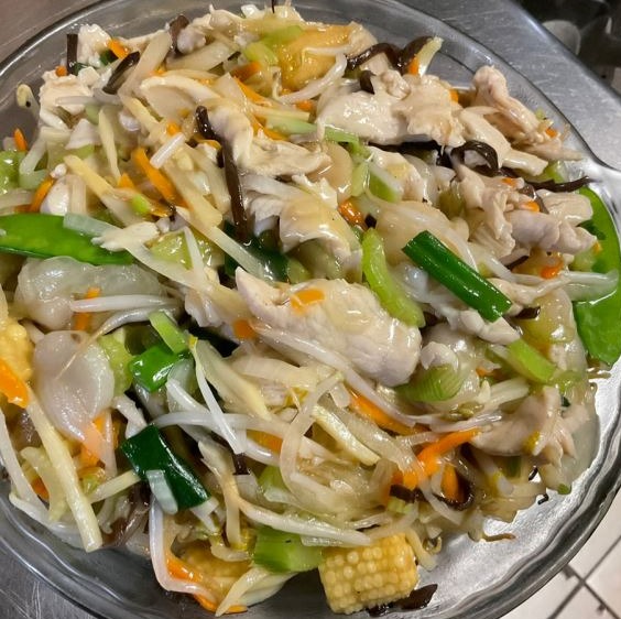 PN16. Chicken Pan Fried Noodle 鸡炒面
