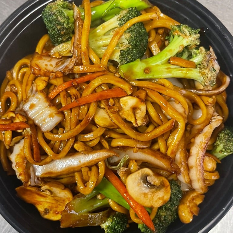 37. Vegetable Lo Mein
