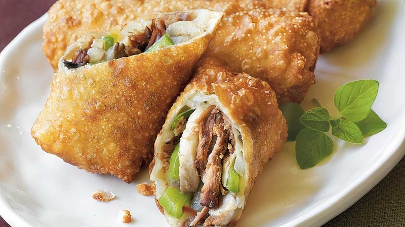 Philly Cheesesteak Egg Roll