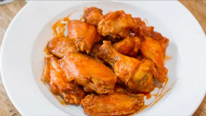 S 8. Buffalo Wings 辣鸡翅