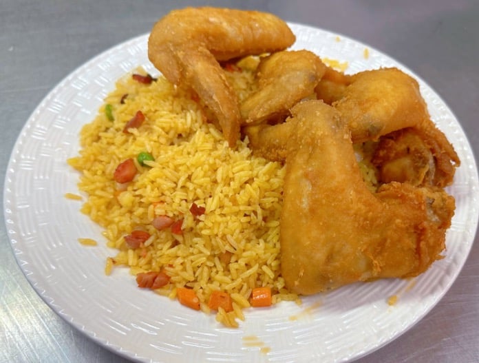 2. Fried Chicken Wings (4)