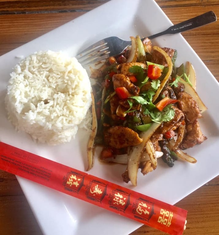 Omg Pho Shorewood C5 Com Chien Bo Luc Lac Com