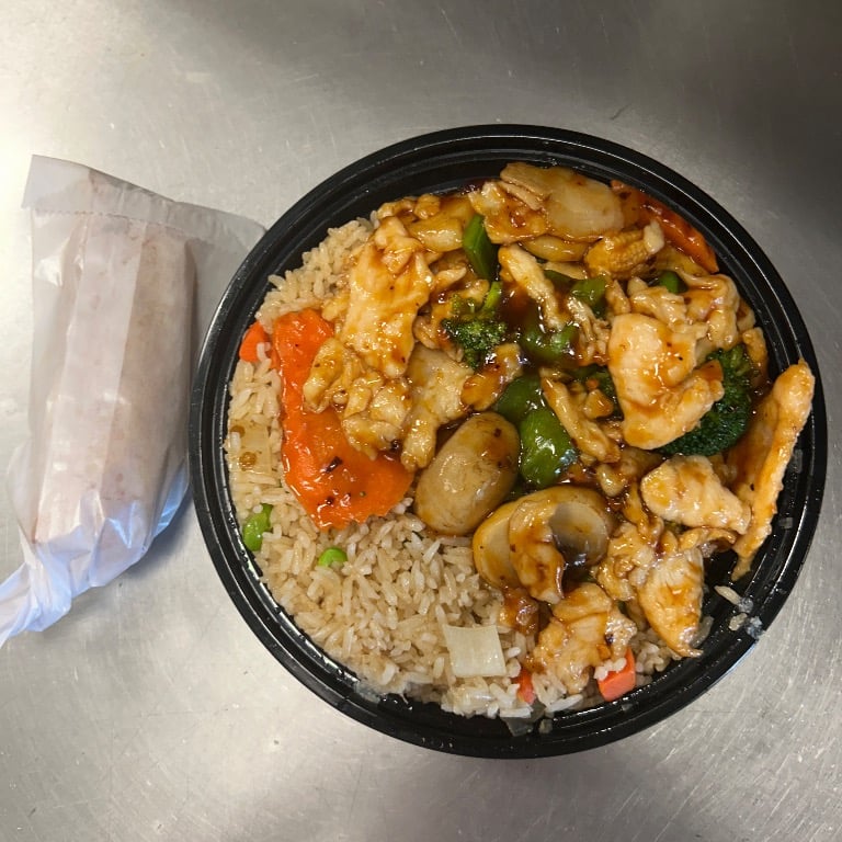 L 鱼香鸡<br>  L12. Chicken w. Garlic Sauce