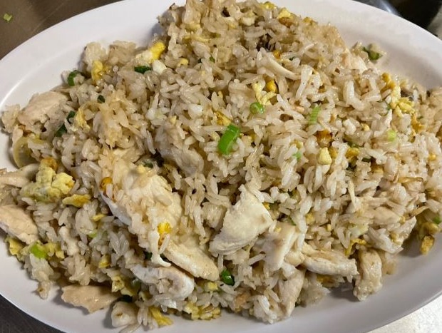FR8. Salted Fish & Diced Chicken Fried Rice 咸鱼鸡粒炒饭