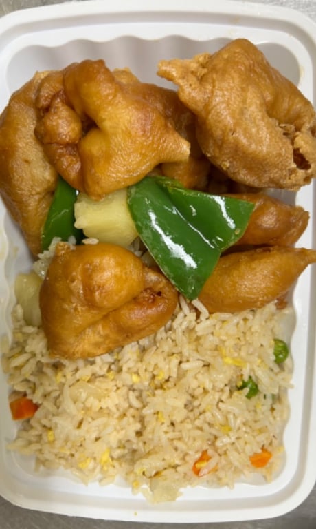 L 2. 甜酸鸡 Sweet & Sour Chicken