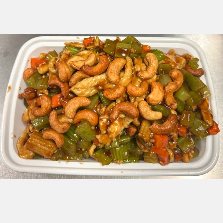 76. Chicken w. Cashew Nuts