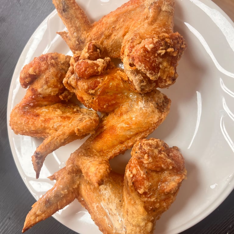A-6. 炸鸡翅 Fried Chicken Wings (4 pcs)