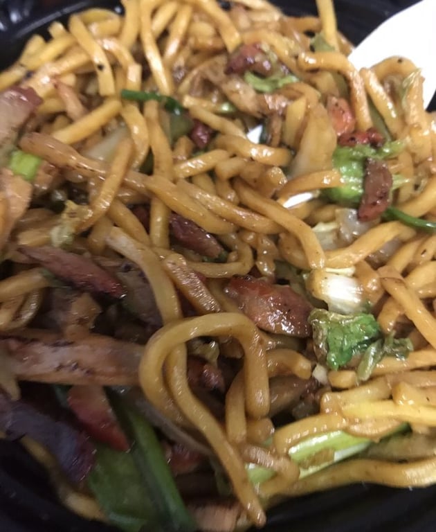 叉烧捞面 36. Roast Pork Lo Mein