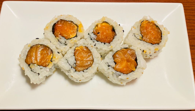 Spicy Salmon Roll