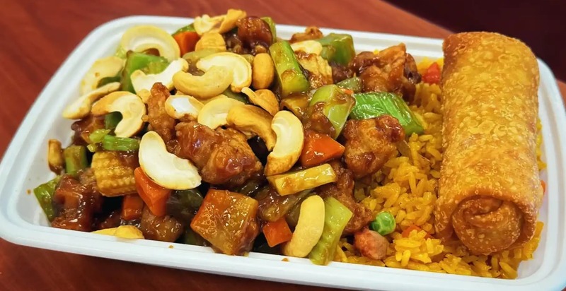 C27. Chicken w. Cashew Nuts