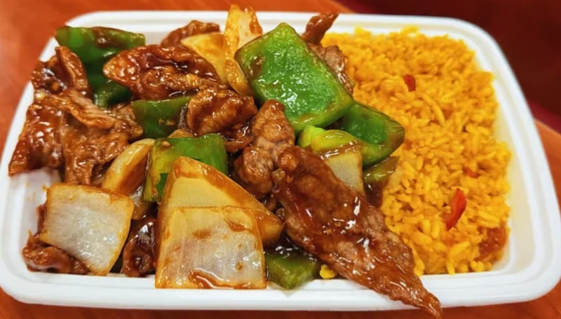 C8. Pepper Steak w. Onion