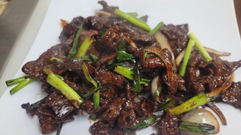 Mongolian Beef (蒙古牛)