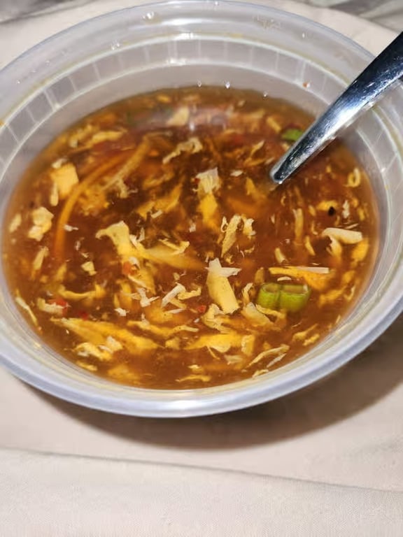 Hot & Sour Soup 酸辣汤