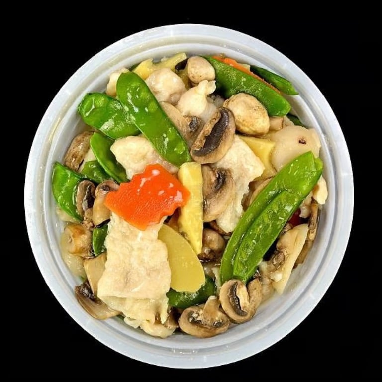 57. Moo Goo Gai Pan