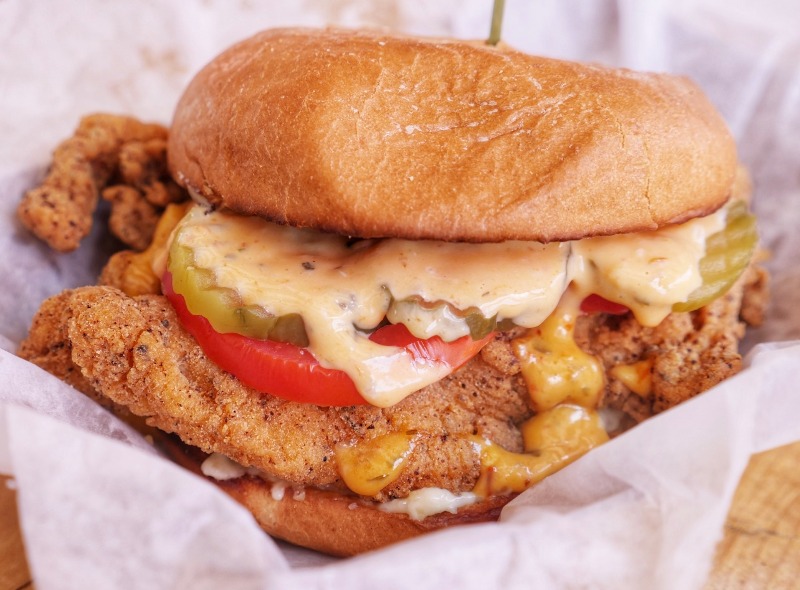 CRISPY VEGGIE CHIK'N SANDWICH