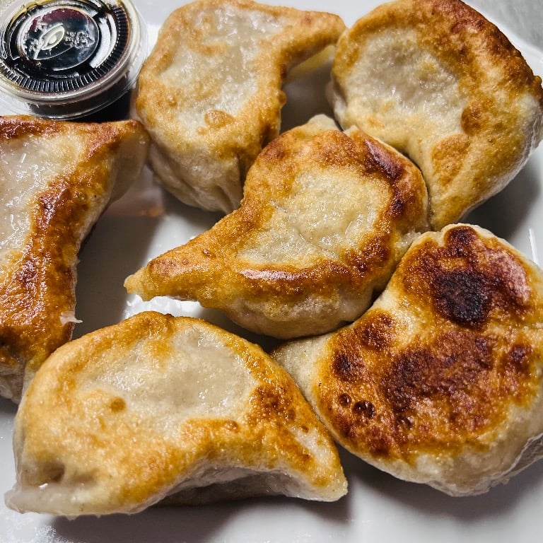 A3. 锅贴<br>Pan-Fried Pot Stickers