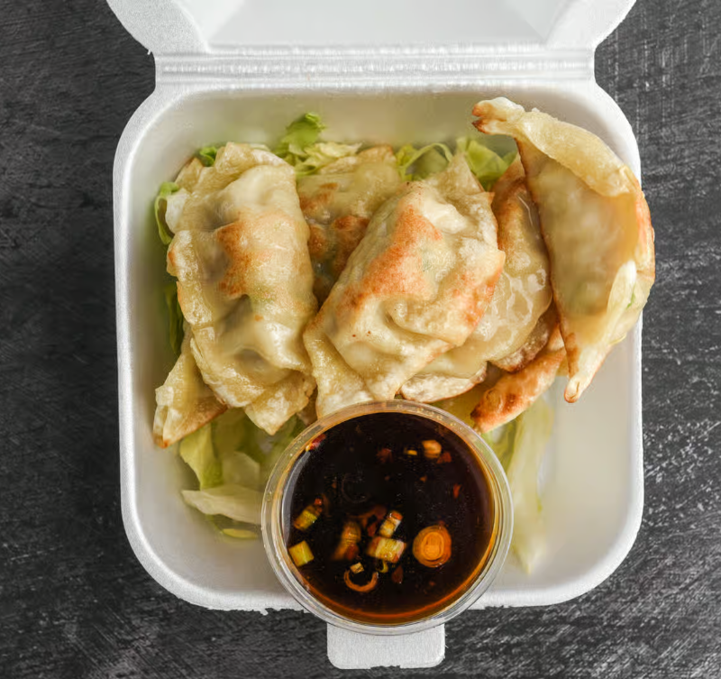 A6. Gyoza (6 pcs)