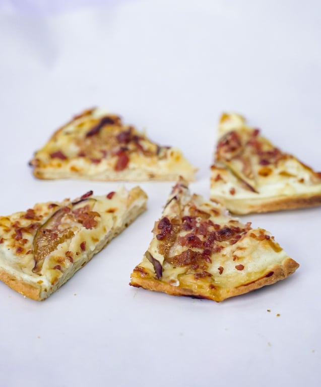 Pizza Bacon et Oignons caramélisés