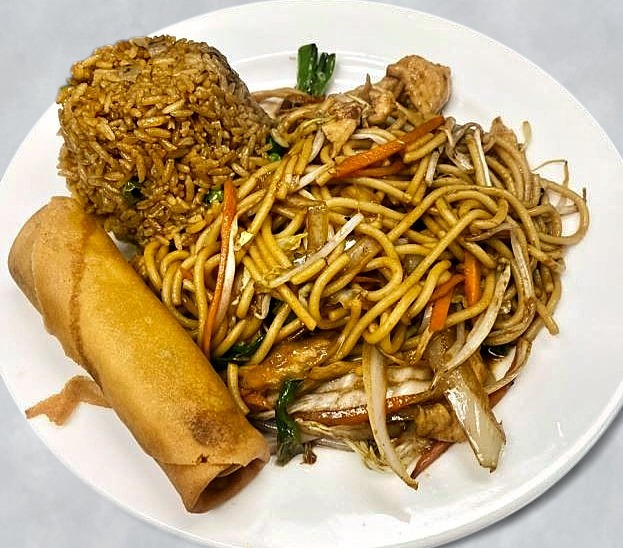 L6. Chicken Lo Mein