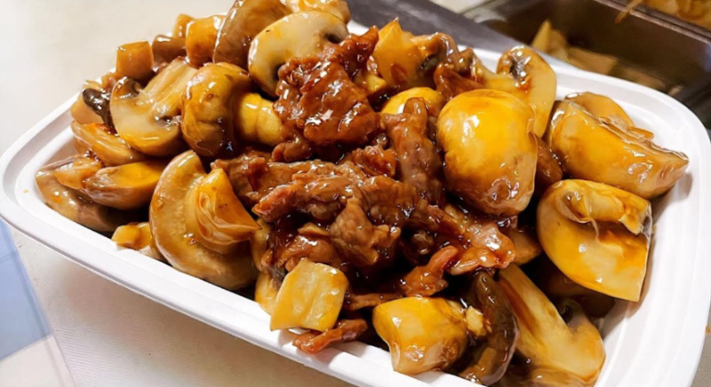 71. Beef w/ Mushroom