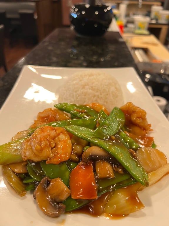 9. Shrimp with Snow Peas