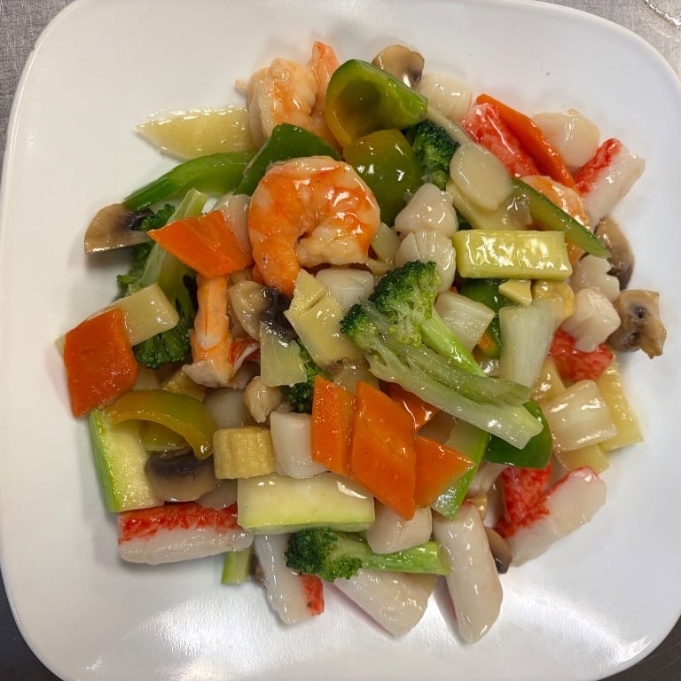 S11. Seafood Delight